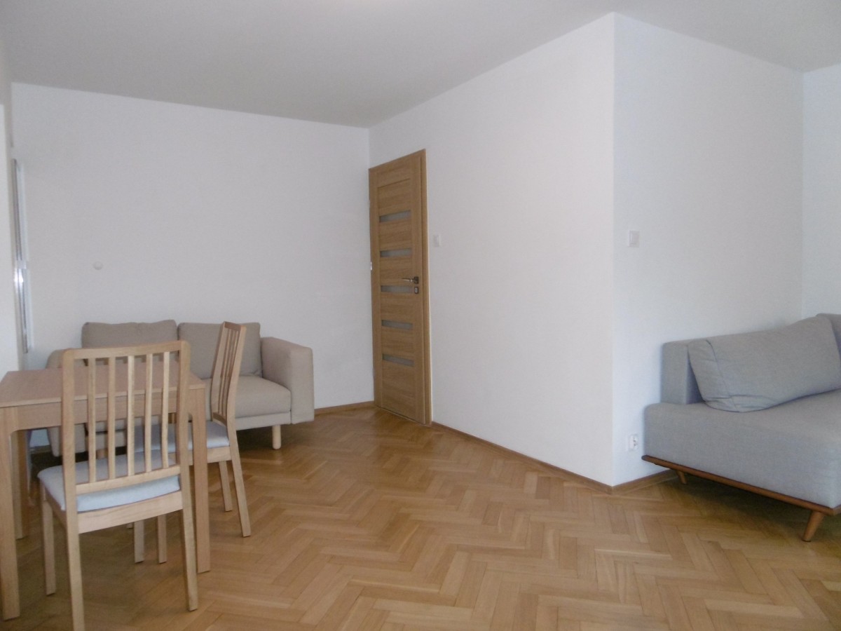 Warszawa · Śródmieście — 8