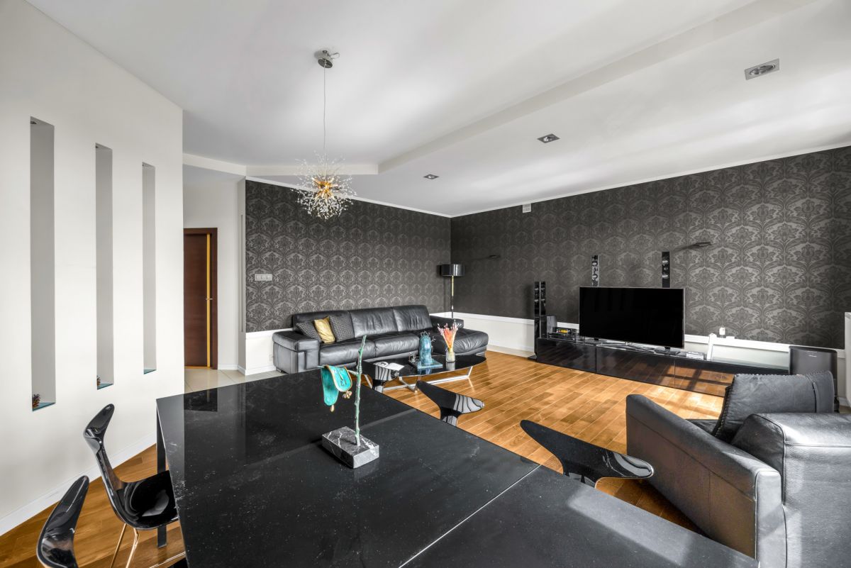 Warszawa · ul. Leszczyny — 3