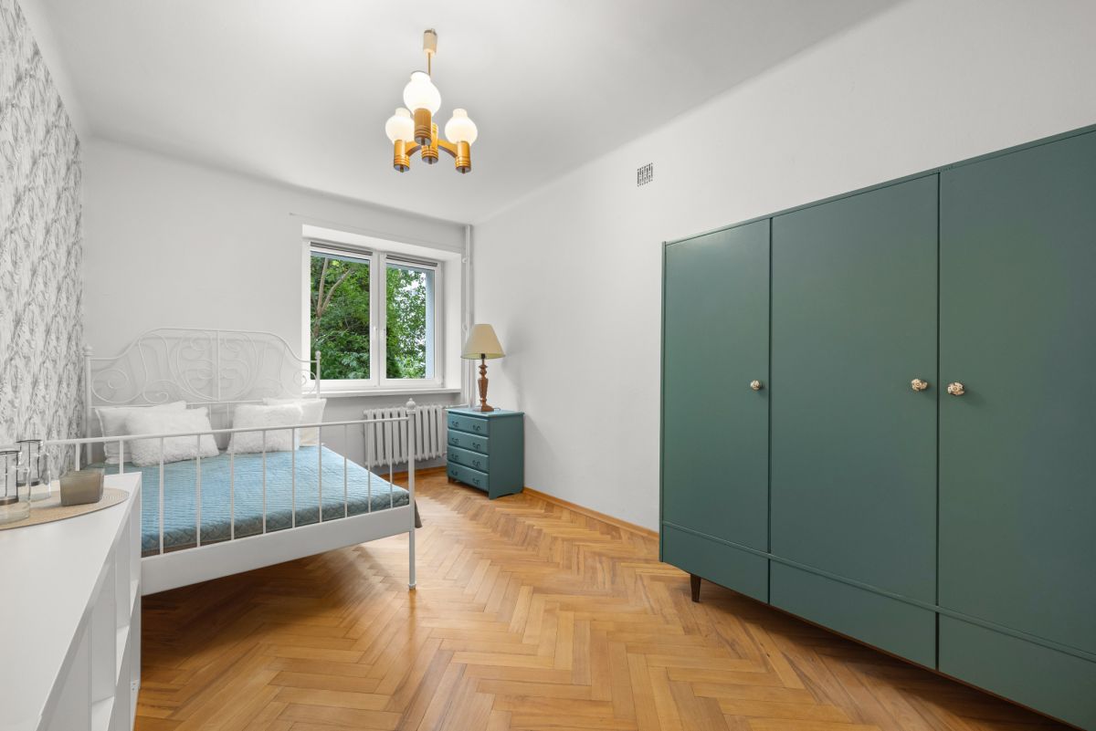 Warszawa · ul. Szybowcowa — 4