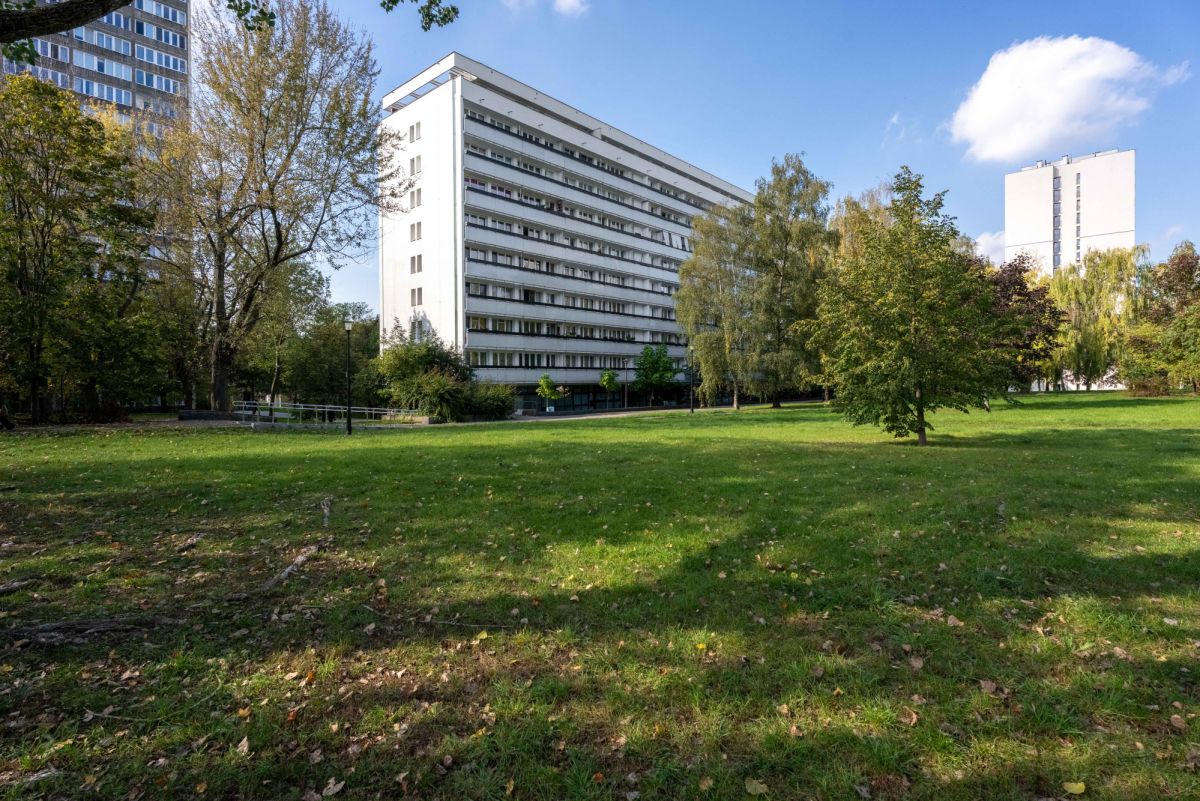 Warszawa · ul. Kazimierza Promyka — 16
