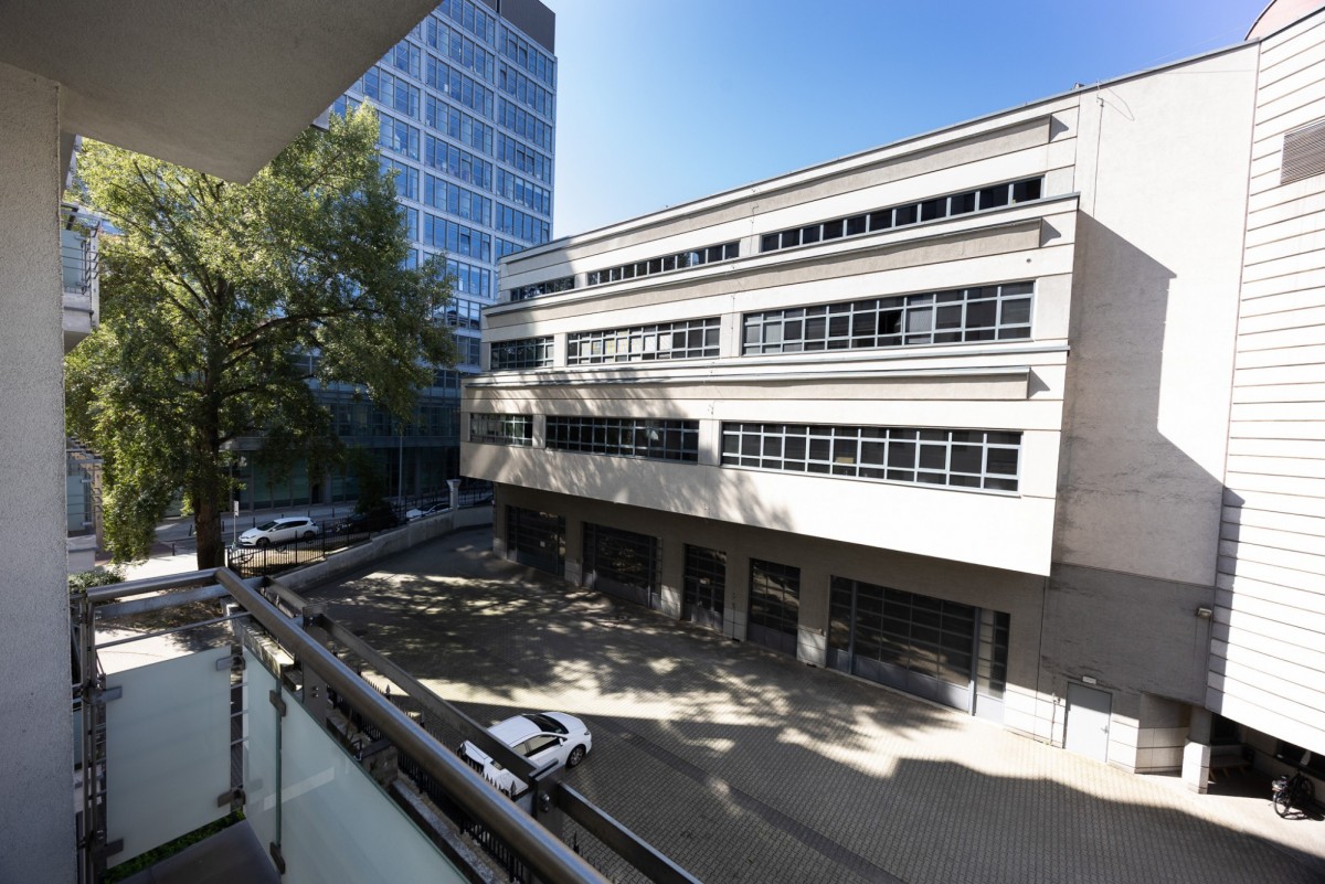 Warszawa · ul. Giełdowa — 18