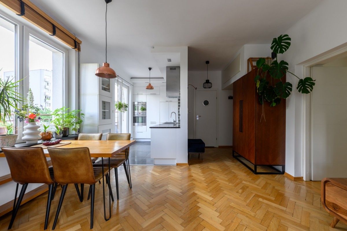 Warszawa · ul. Międzynarodowa — 6