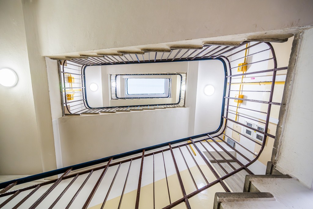 Warszawa · ul. Bielańska — 5