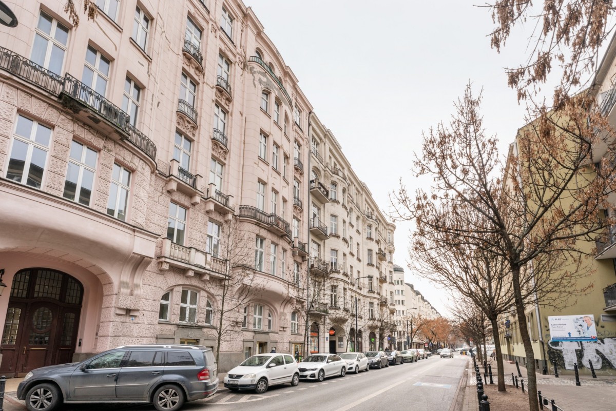 Warszawa · ul. Hoża — 14