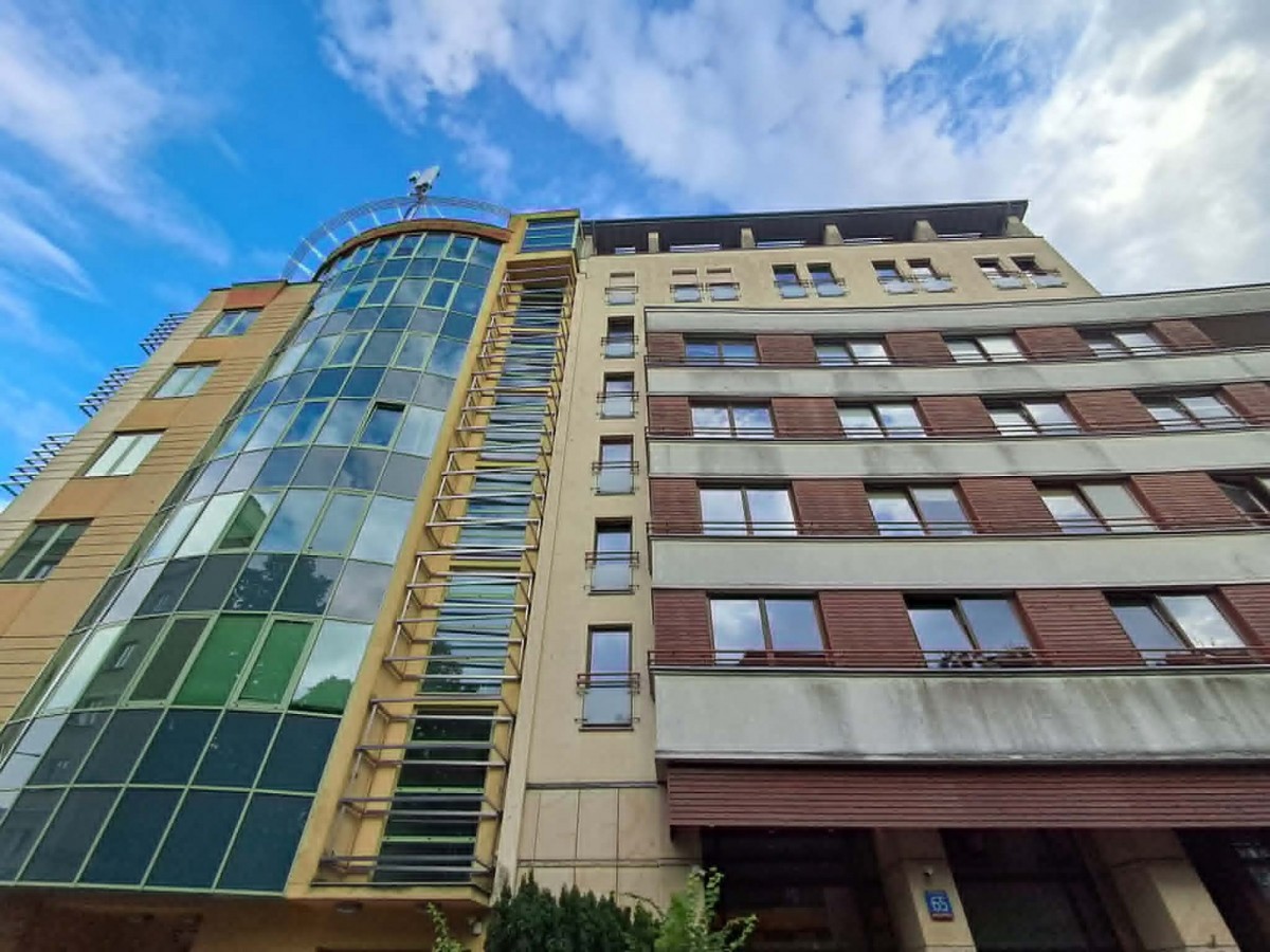 Warszawa · ul. Wiktorska — 12