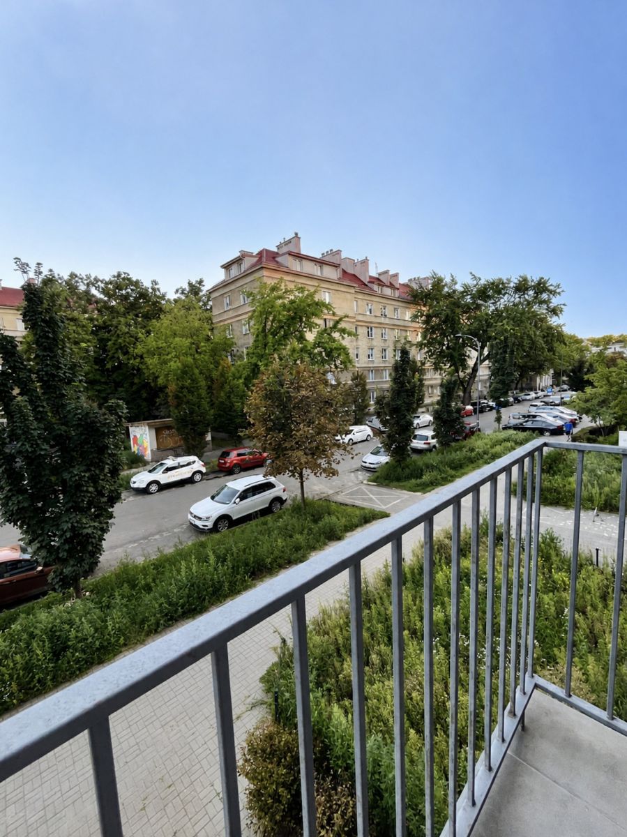Warszawa · ul. Podchorążych — 7