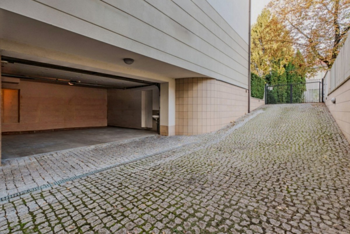 Warszawa · ul. Janczarów — 19