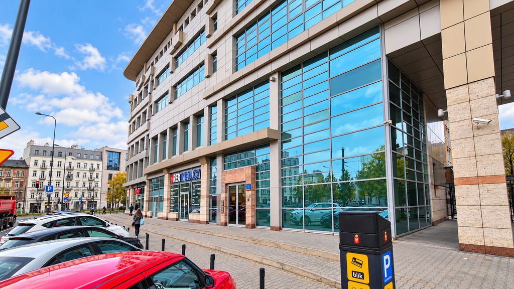Warszawa · ul. Targowa — 11