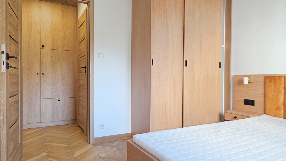 Warszawa · ul. Jana Sebastiana Bacha — 8