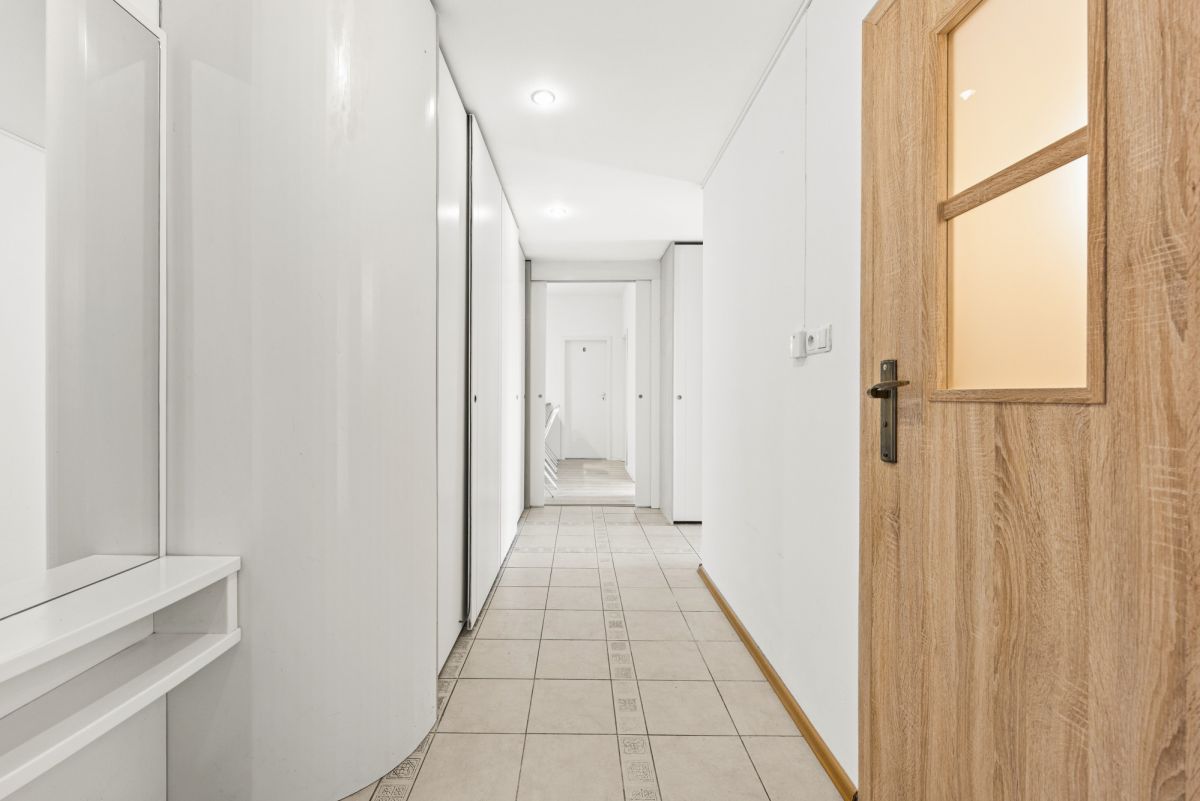 Warszawa · ul. Kraski — 22