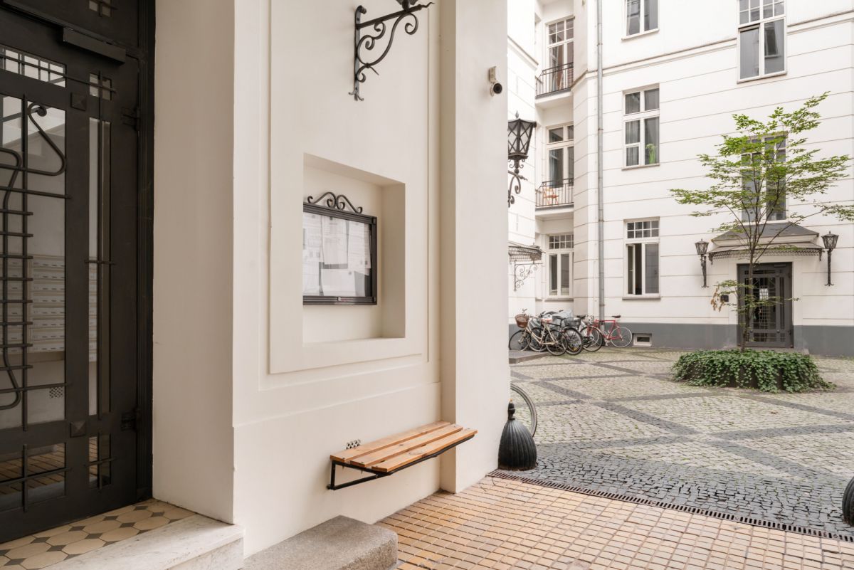 Warszawa · ul. Okólnik — 28