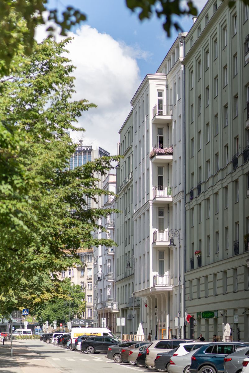 Warszawa · ul. Stanisława Noakowskiego — 19