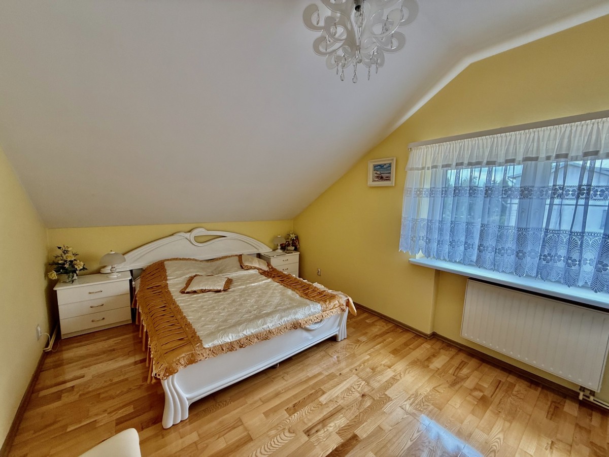 Warszawa · ul. Kobuza — 12