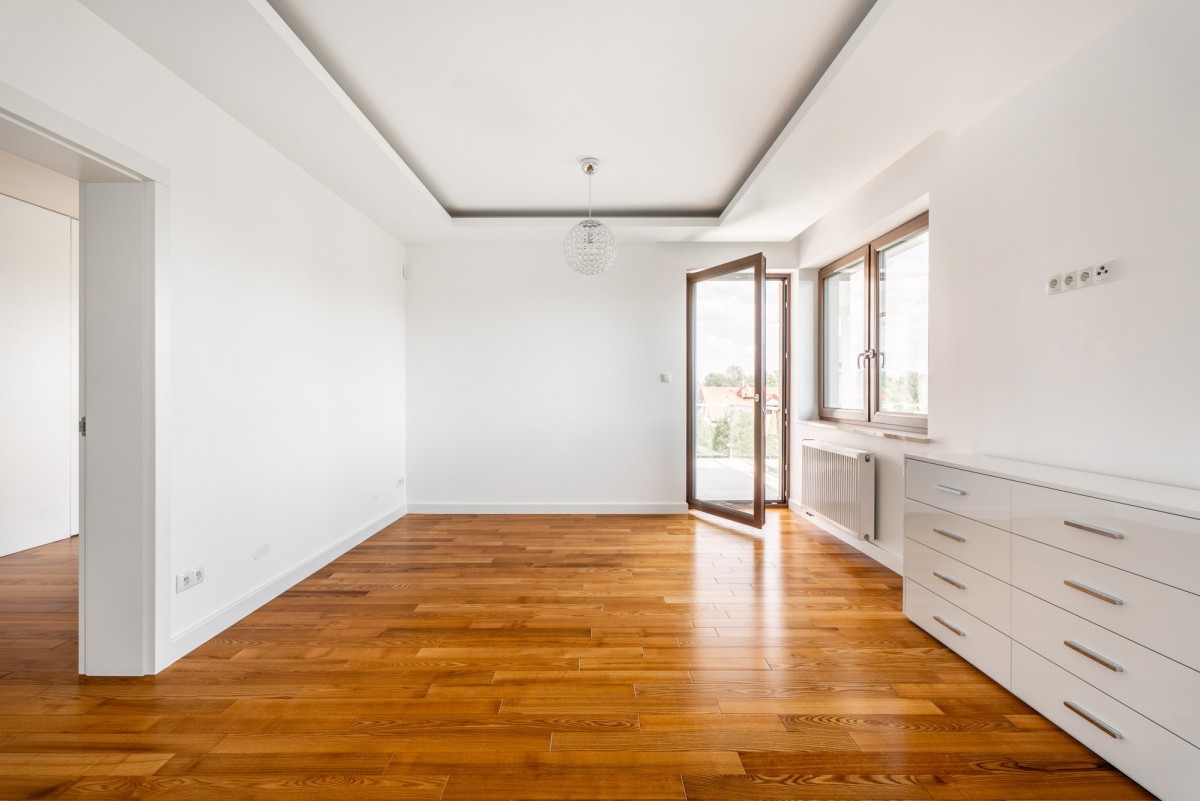 Warszawa · ul. Starodawna — 17
