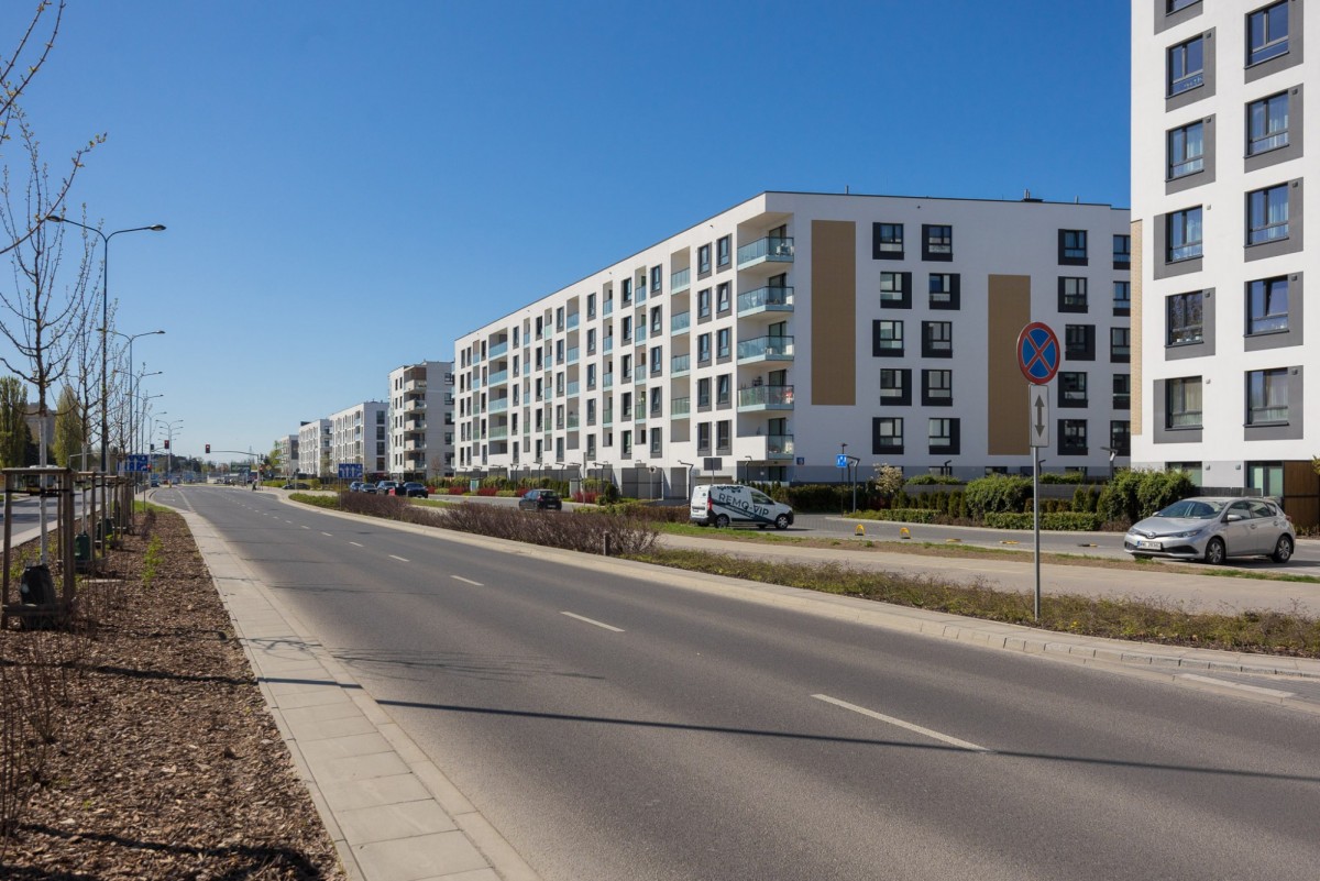 Warszawa · ul. Lazurowa — 16