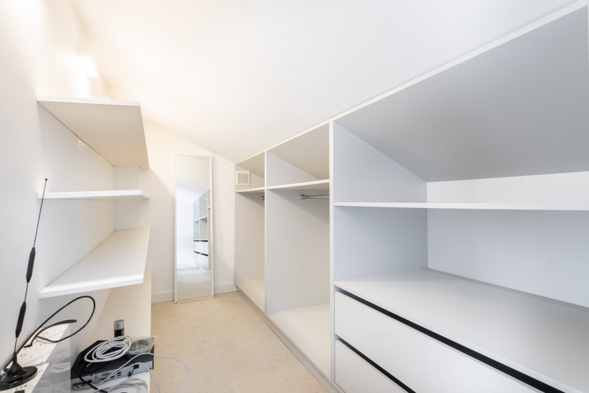 Warszawa · ul. Algierska — 25