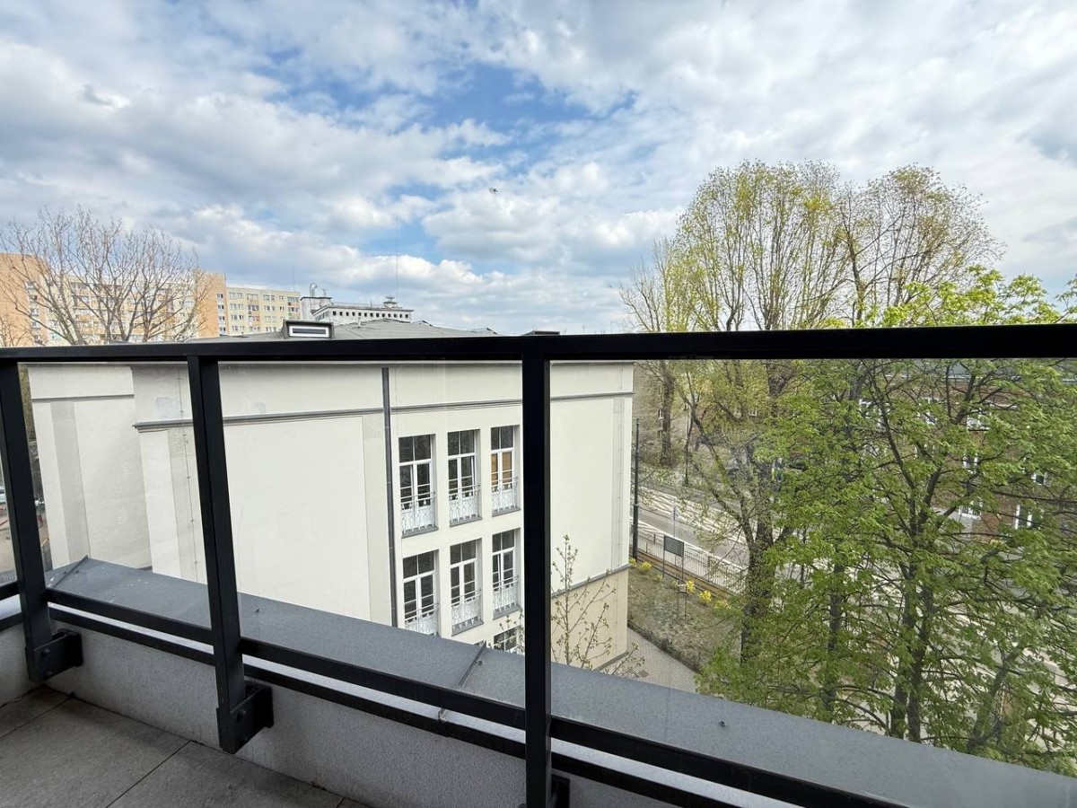Warszawa · ul. Łochowska — 7