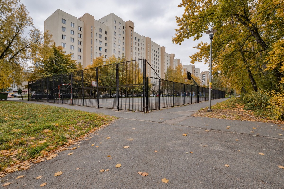 Warszawa · ul. Białostocka — 10